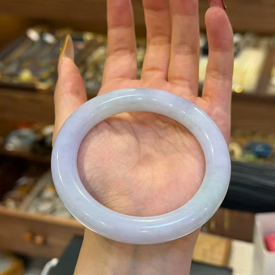 A料天然翡翠手镯