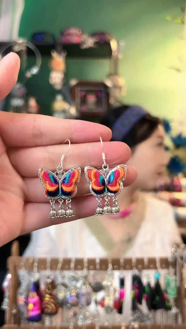 织绣彩云南阁非遗老绣饰品631