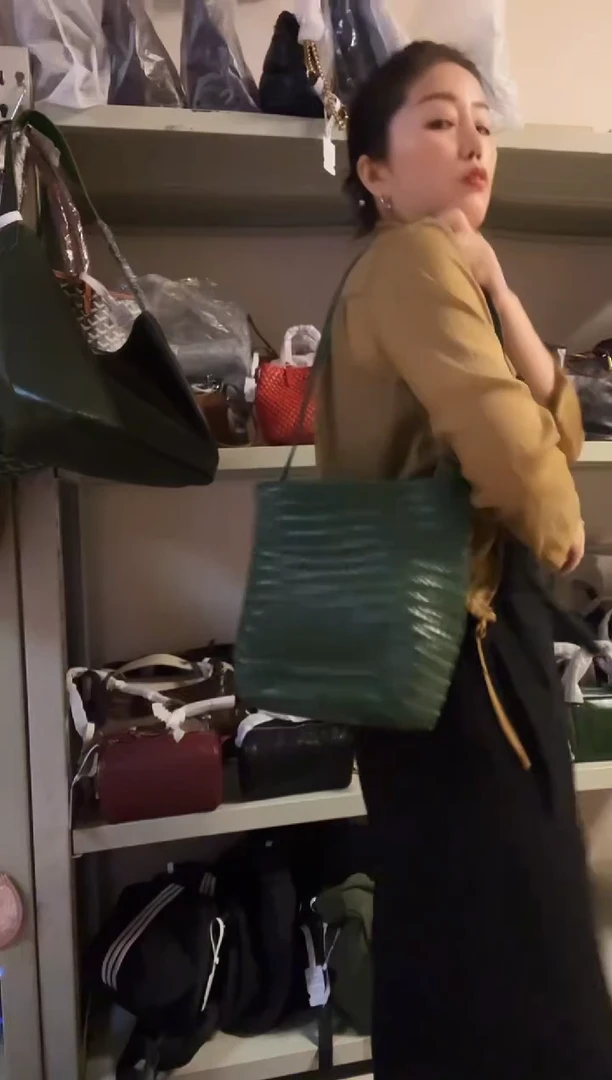 黄牛剖层皮革  高端订制时尚百搭女士手提斜跨包