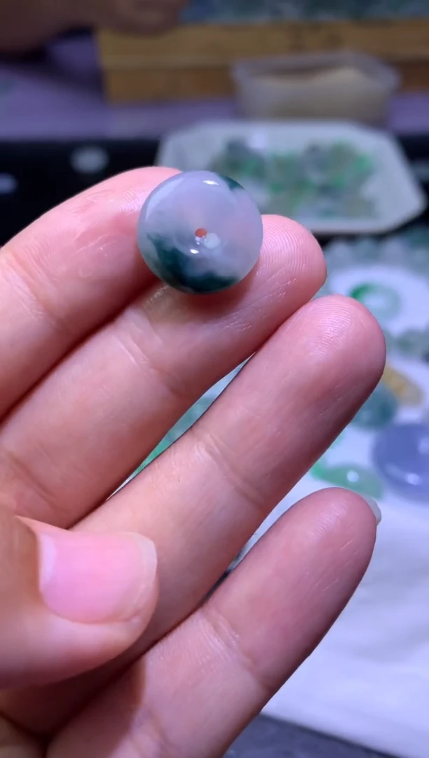 未镶嵌定制翡翠毛货