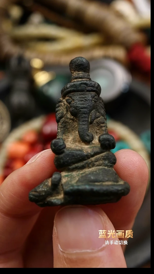 老天铁造像。。。。。