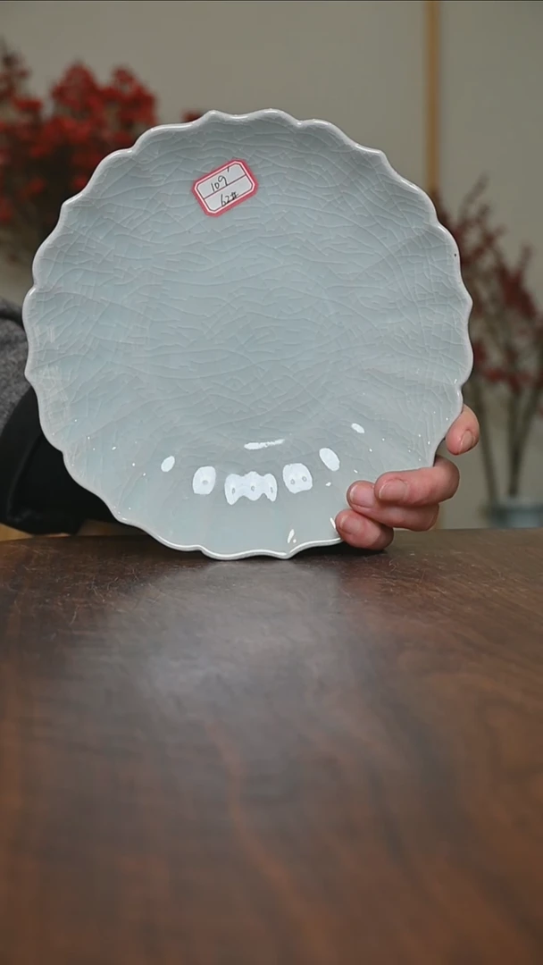 【闪购商品】其他62#微瑕月白釉朱家汝窑款葵口盘