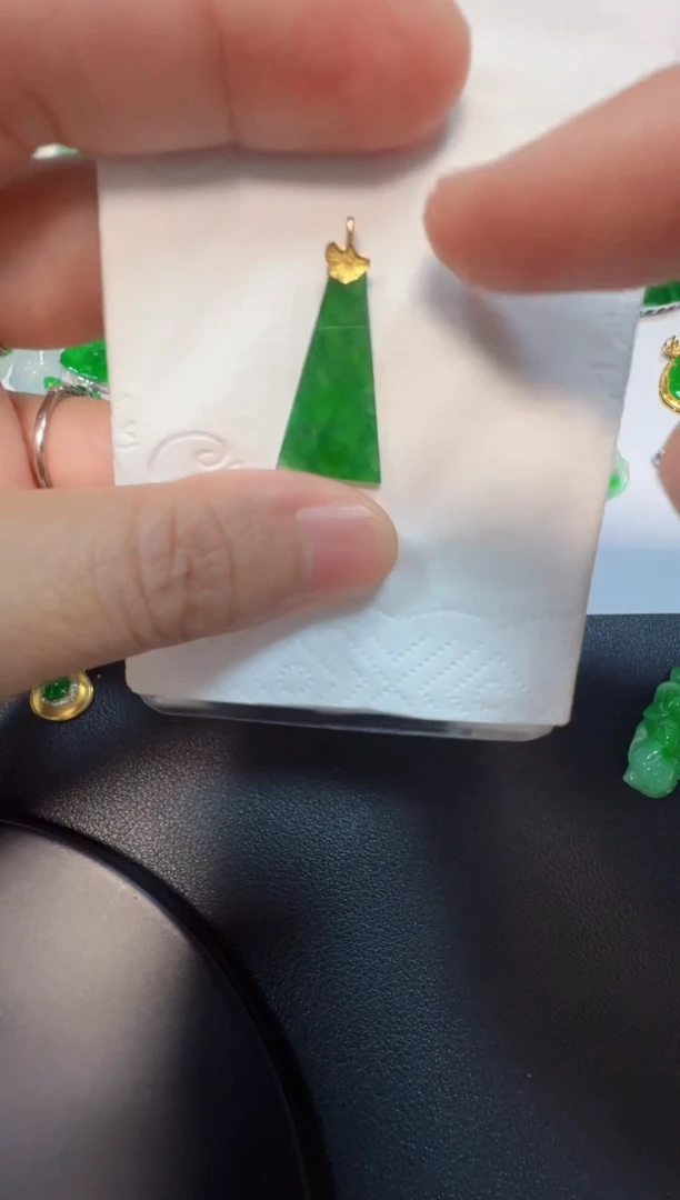 吊坠(不含链)未镶嵌翡翠160