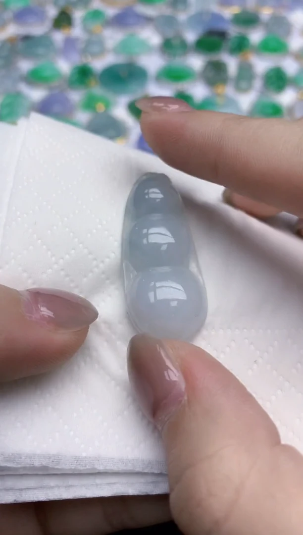 【闪购商品】翡翠颈饰未镶嵌天然翡翠A货