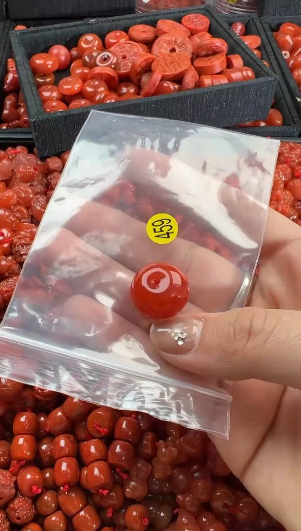 【闪购商品】南红玛瑙颈饰未镶嵌1