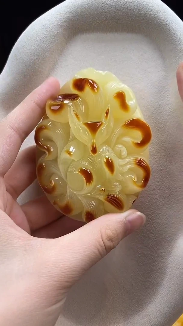 琥珀颈饰未镶嵌吊坠