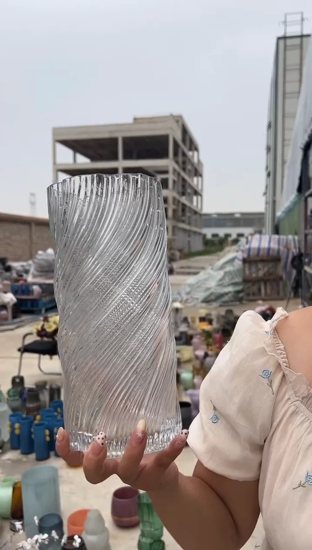 现代客厅摆件玻璃花瓶高级感