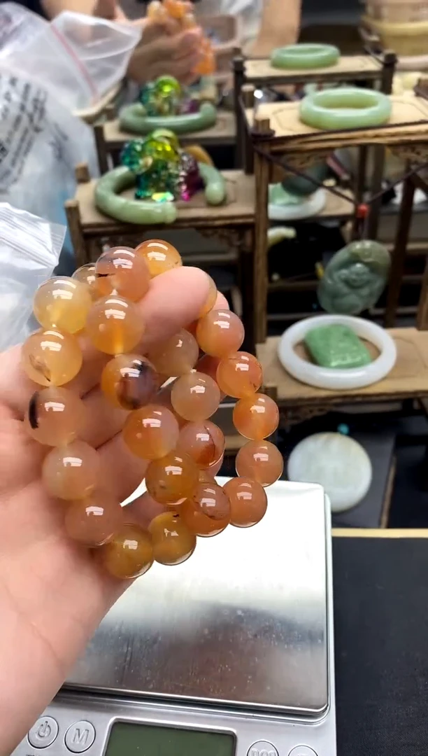 玛瑙/玉髓颈饰未镶嵌盐源玛瑙手串