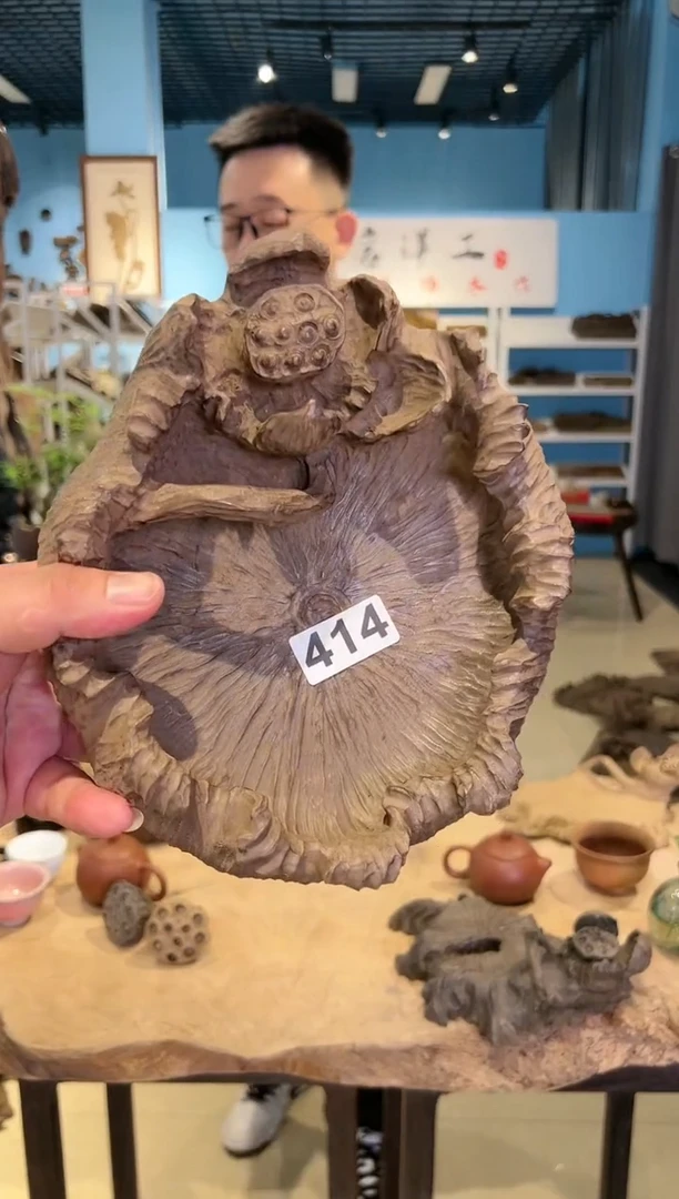 木414号老乌木雕花果盘+0.6手串