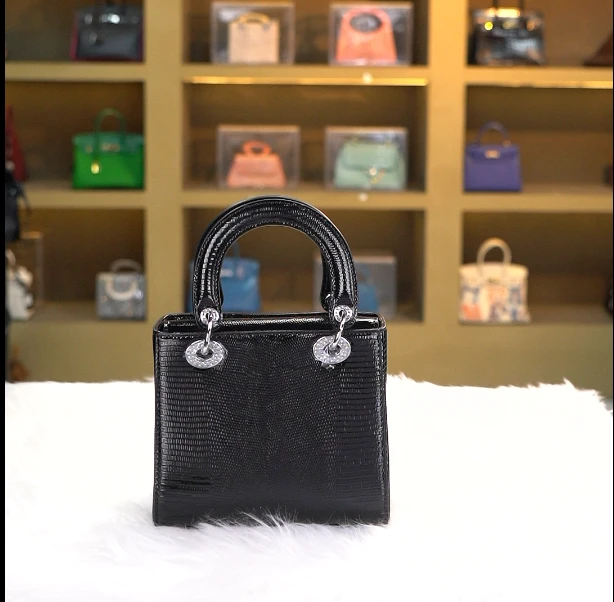 【尺寸：20*10*18】SISI原创设计高定真皮女包V24113 黑色