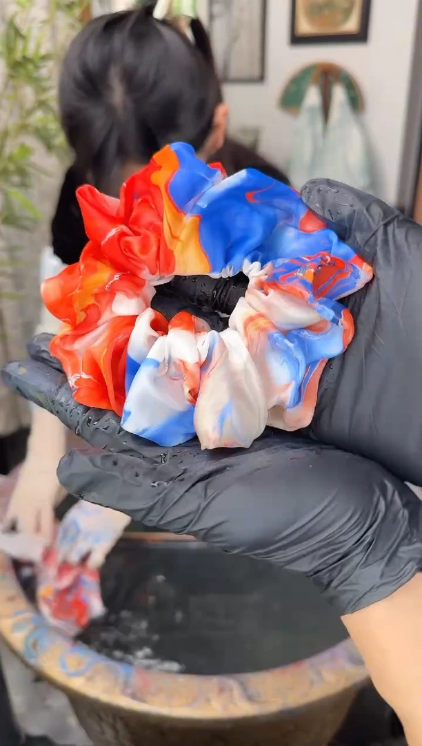 17 红蓝色 大肠发圈