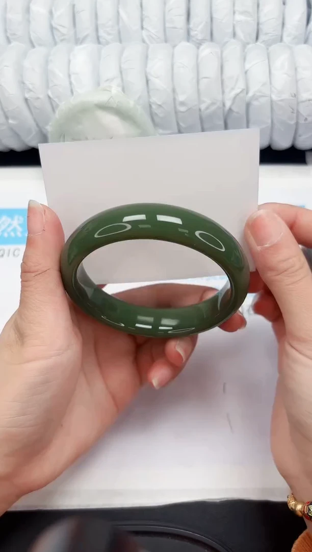 【闪购商品】石英质玉手镯未镶嵌305-63.6