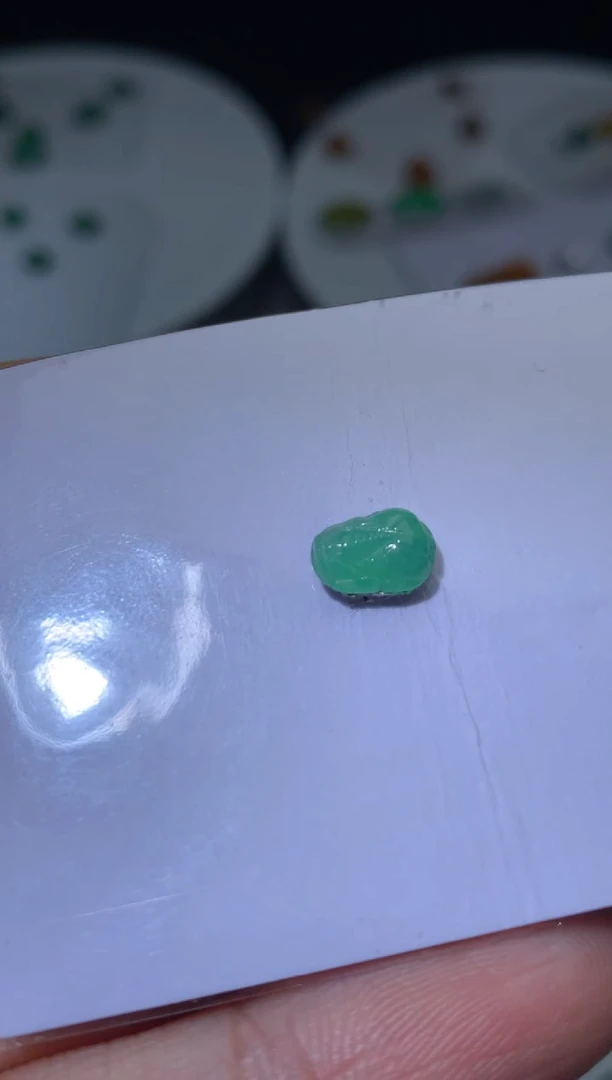 未镶嵌定制翡翠毛货