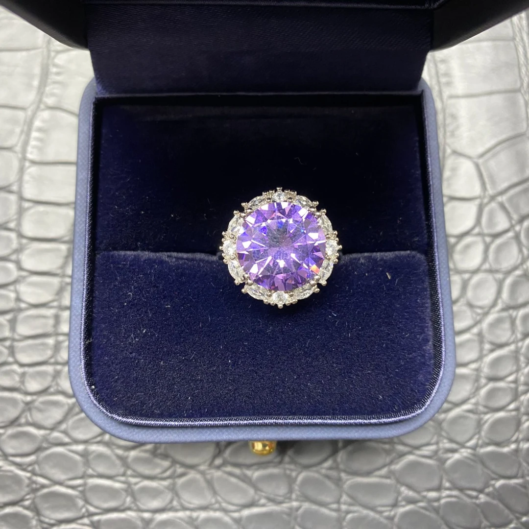 【高定轻奢】收藏级轻奢时尚设计戒指dm312