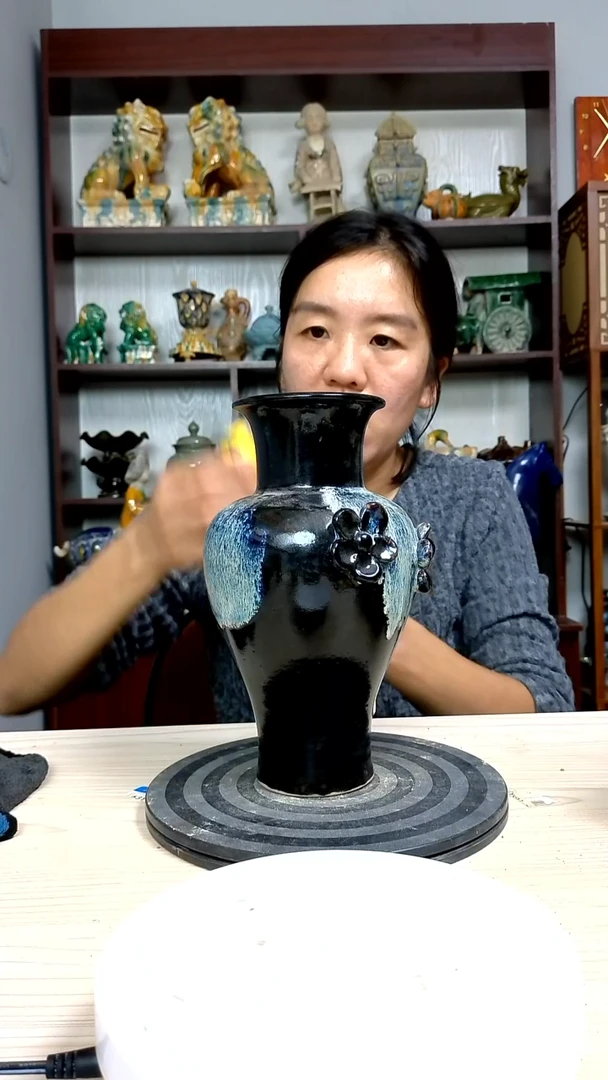 经典精美复古风格瓷器