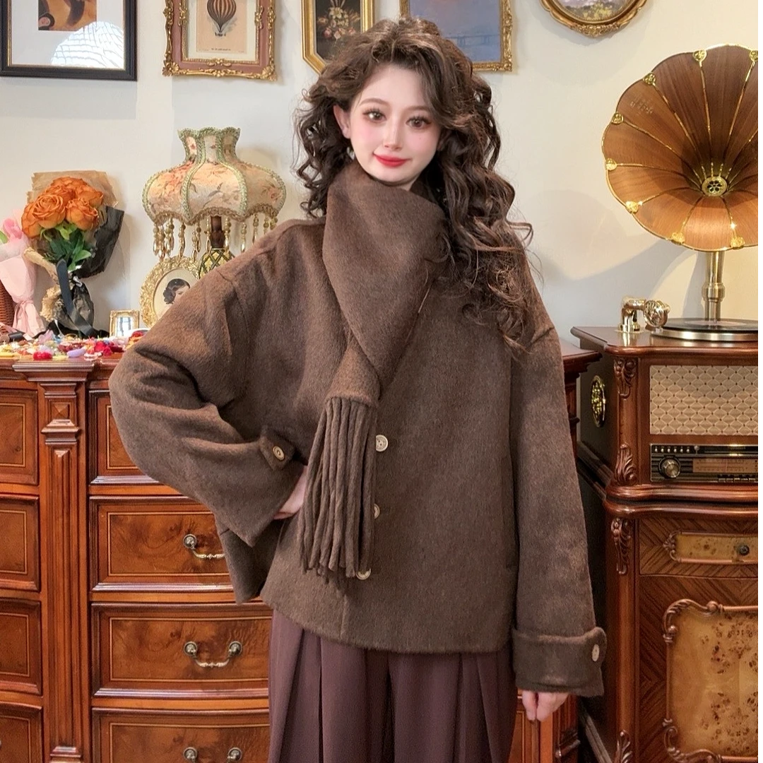 专场现货【一生罗曼】高级感气质百搭围巾短款外套女秋冬款Y3949