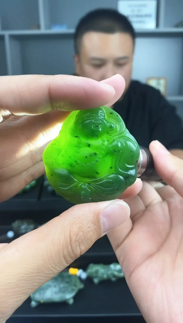 和田玉未镶嵌颈饰1