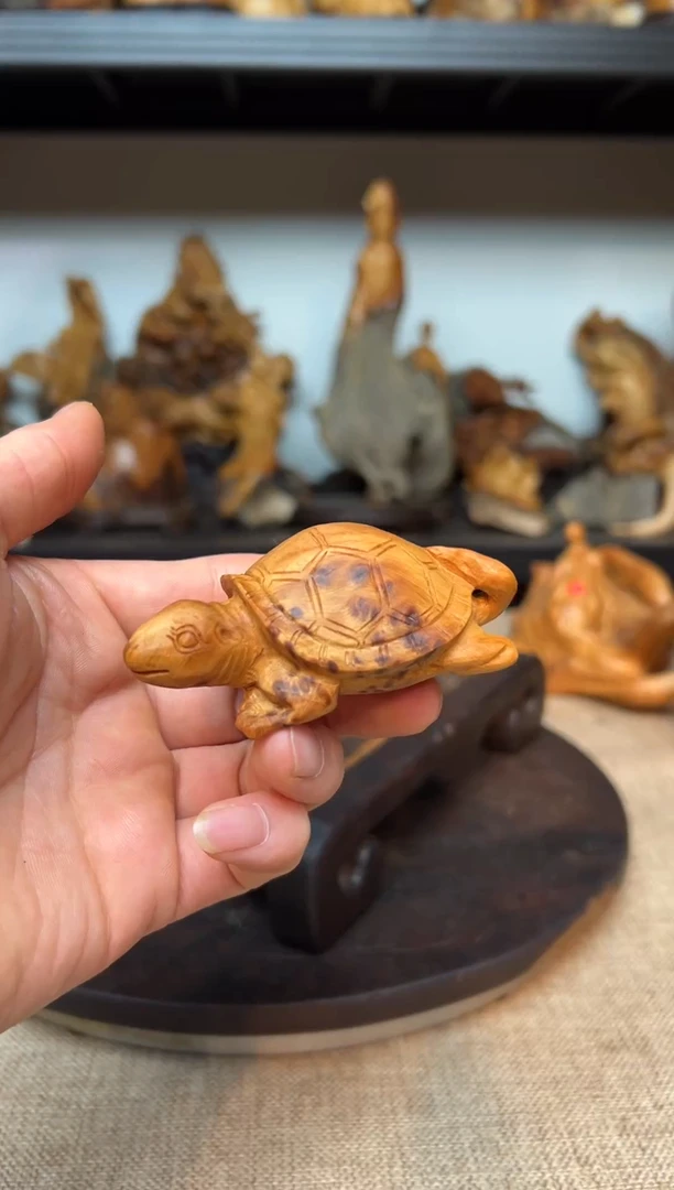 柏木（崖柏）崖柏雕刻件