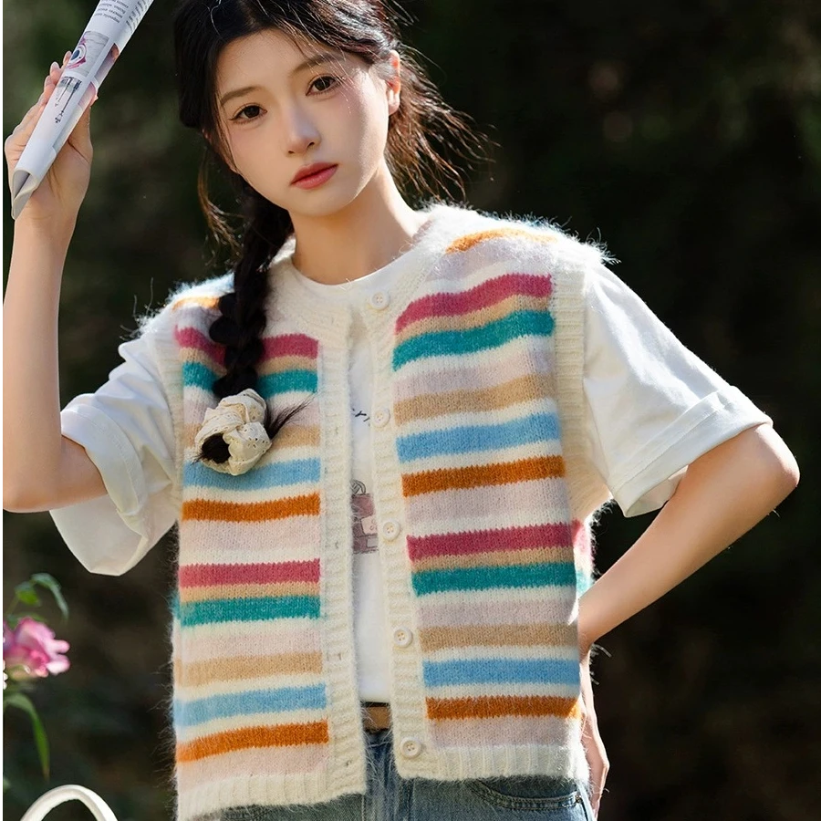 法式七彩条纹针织马甲2025秋冬新款洋气叠穿无袖毛衣背心软糯上衣