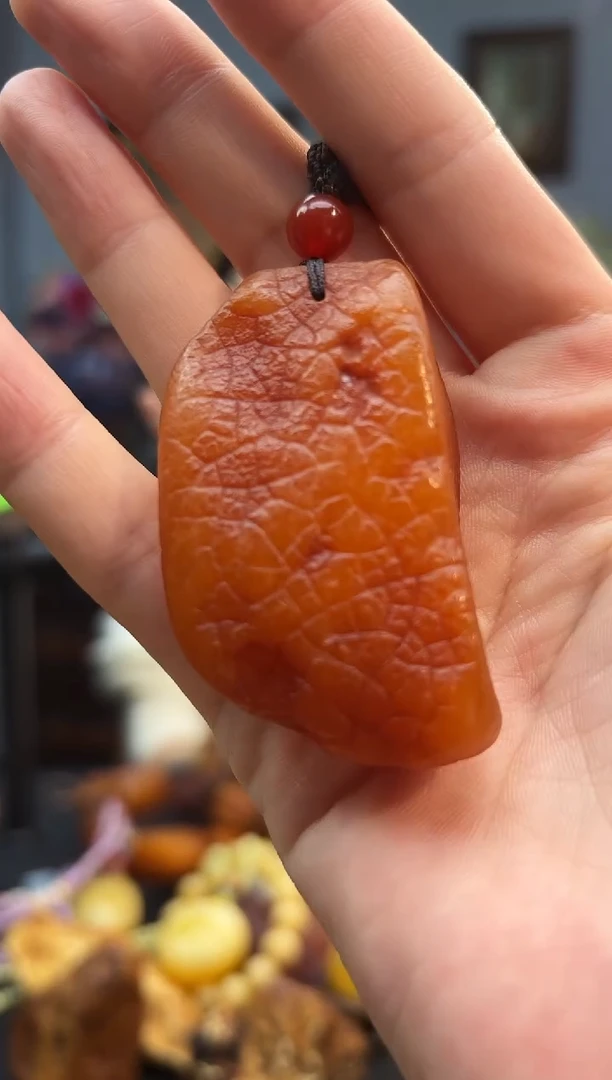 琥珀颈饰未镶嵌吊坠