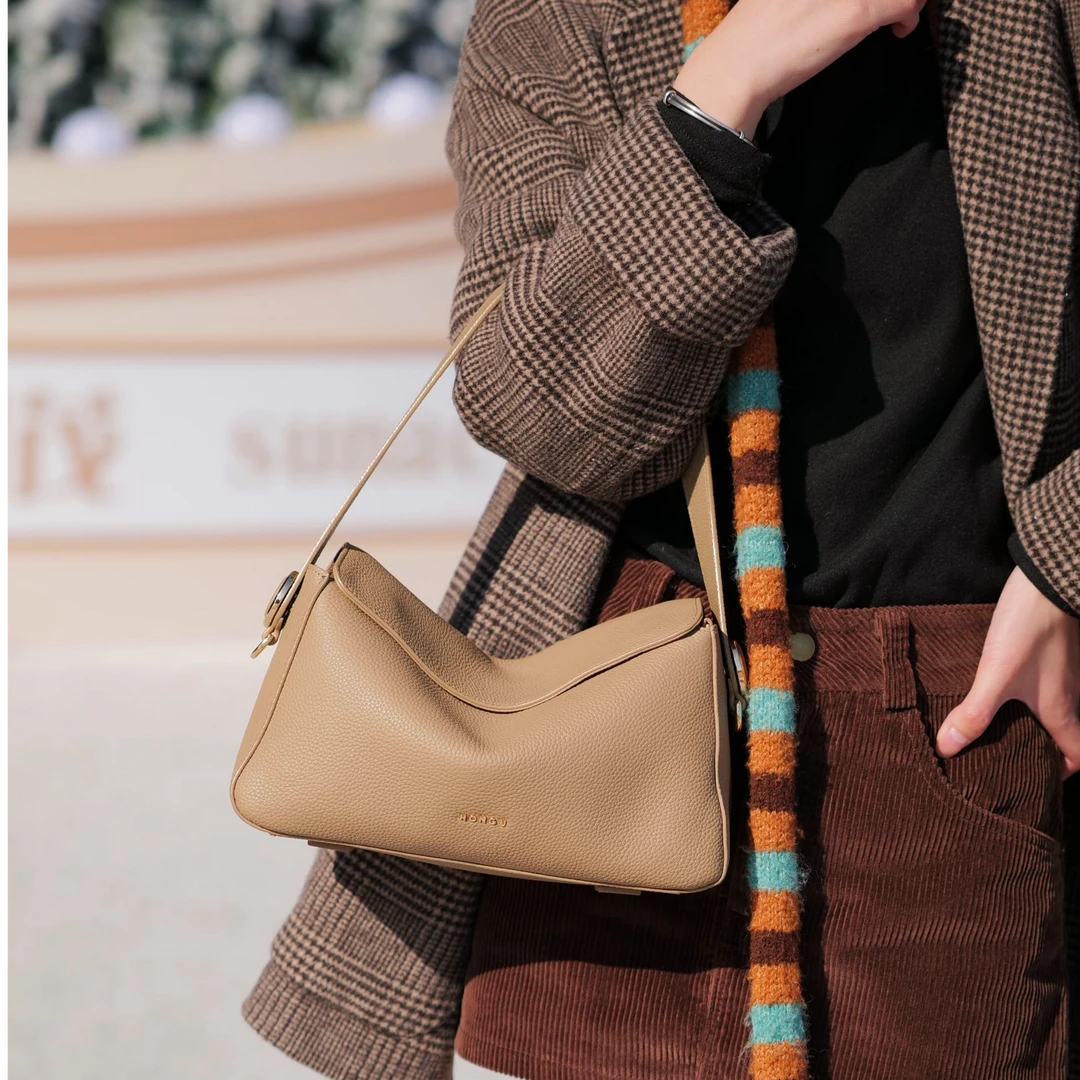 HONGU/红谷新款真皮单肩腋下包女式通勤斜挎包休闲女包H5146113