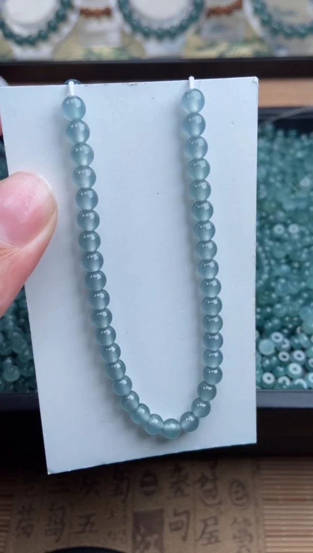 【闪购商品】翡翠手链未镶嵌多样性发货37颗卡5