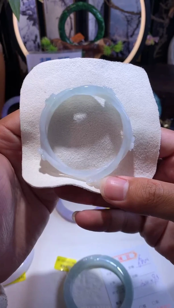 【闪购商品】翡翠手镯未镶嵌正圈51