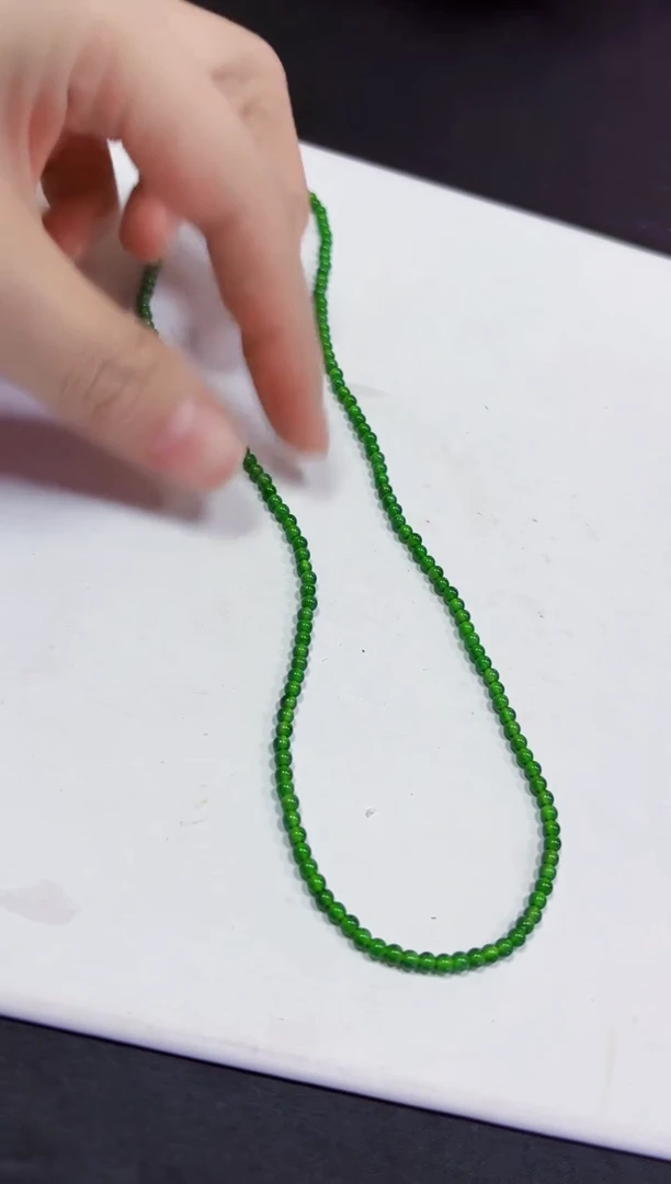 颈饰未镶嵌翡翠项链