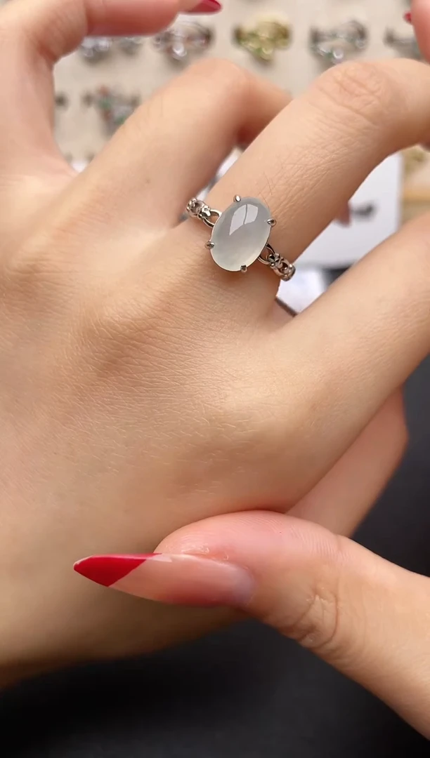 【闪购商品】翡翠戒指银S925镶嵌一物一证一礼盒