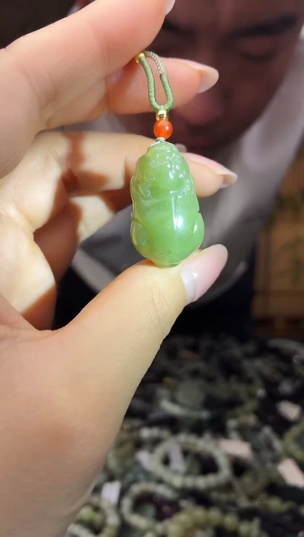 颈饰未镶嵌和田玉多样性发货，拍一发一