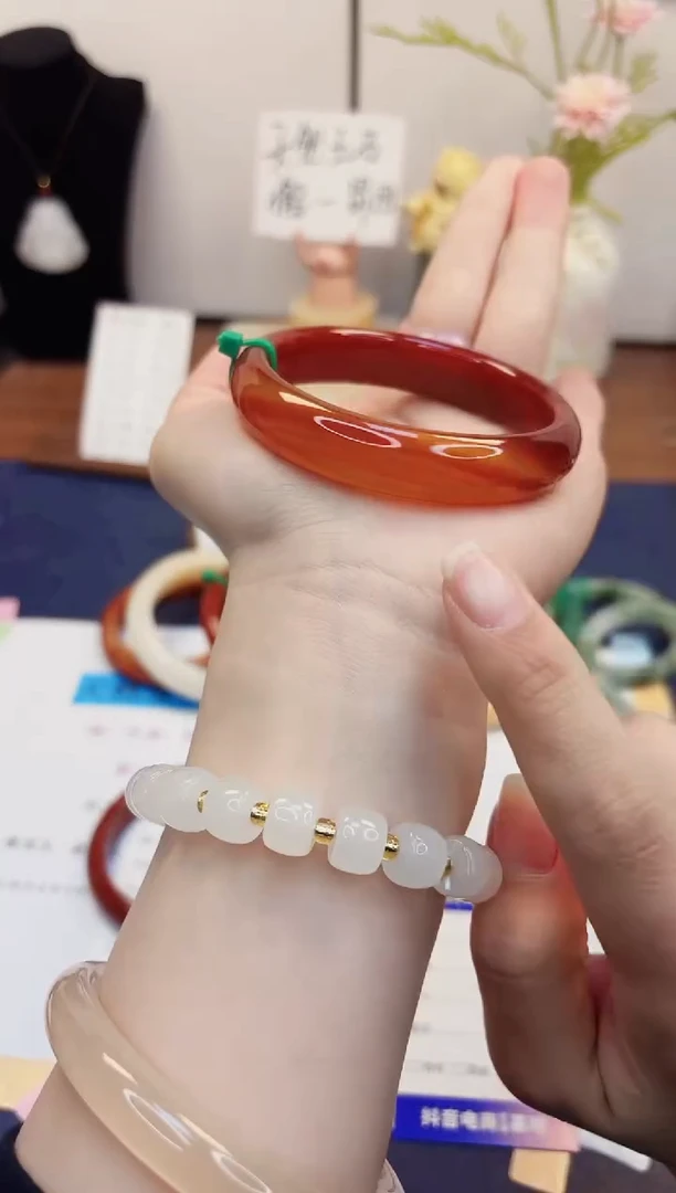 【闪购商品】石英质玉手镯未镶嵌452-玛瑙-圈口57