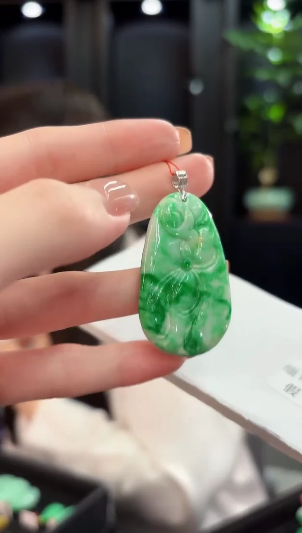 吊坠(不含链)18K金镶嵌翡翠 缅甸A货/支持复检/一件