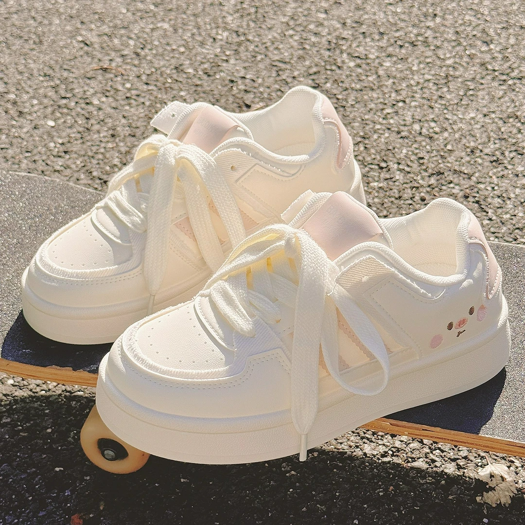 Moleubak小白鞋女款2025夏季透气薄款厚底休闲鞋软底不累脚板鞋子