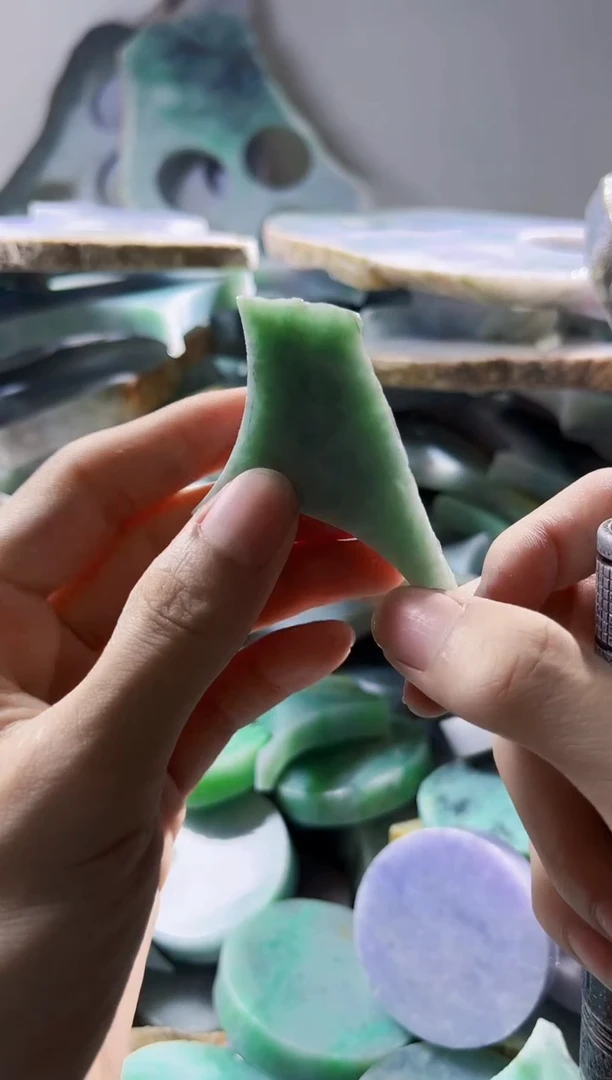 翡翠裸石缅甸翡翠A货陈90