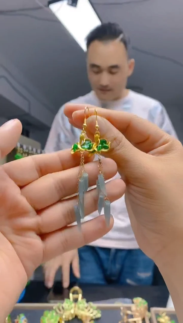 【闪购商品】翡翠耳饰合金335翡翠耳钩