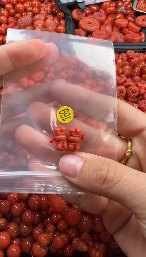 【闪购商品】南红玛瑙颈饰未镶嵌1