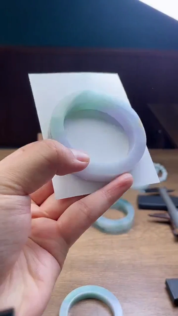 未镶嵌手镯定制翡翠天*定制