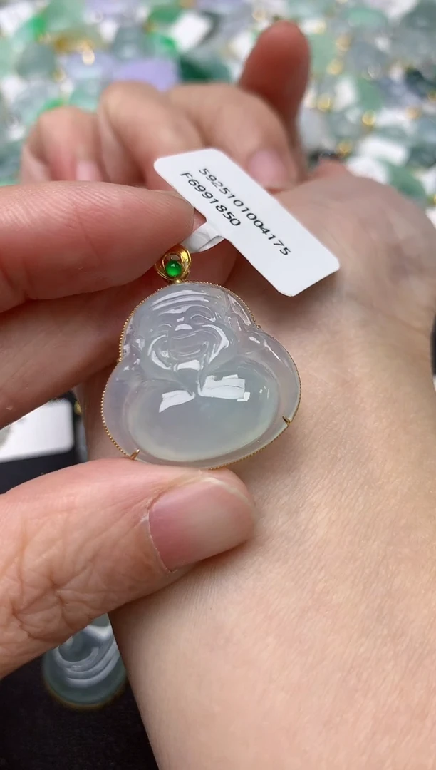 颈饰18K金镶嵌翡翠天然缅甸A货翡翠