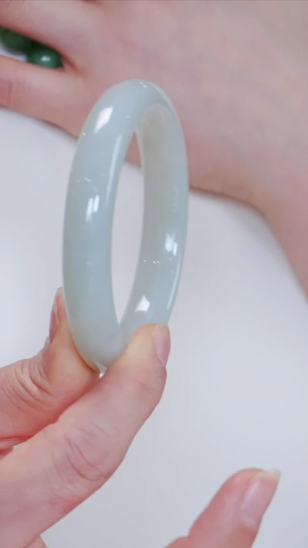 和田玉手镯未镶嵌48【】圈口57-58