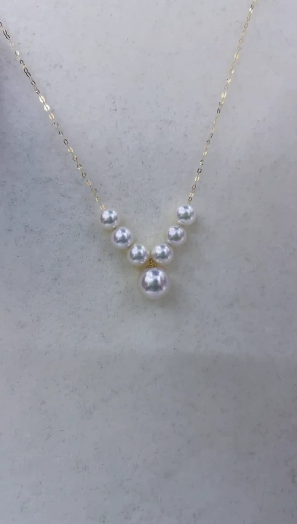 颈饰18K金镶嵌海水珍珠