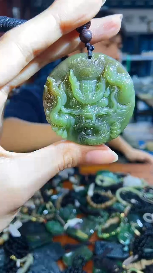 未镶嵌和田玉挂件1