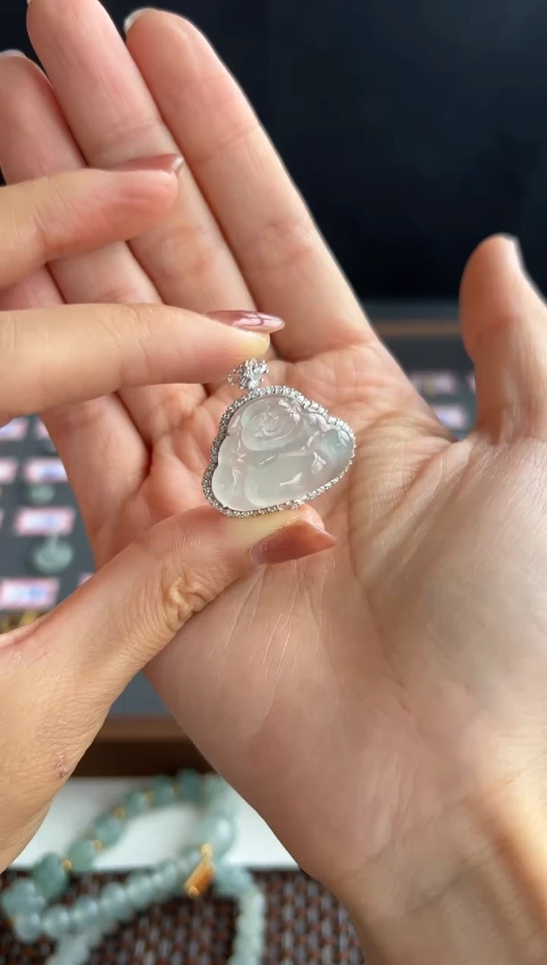 翡翠18K金镶嵌颈饰450买断