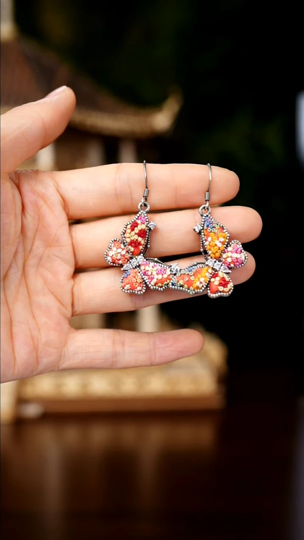 刺绣私人定制苗族手工A821