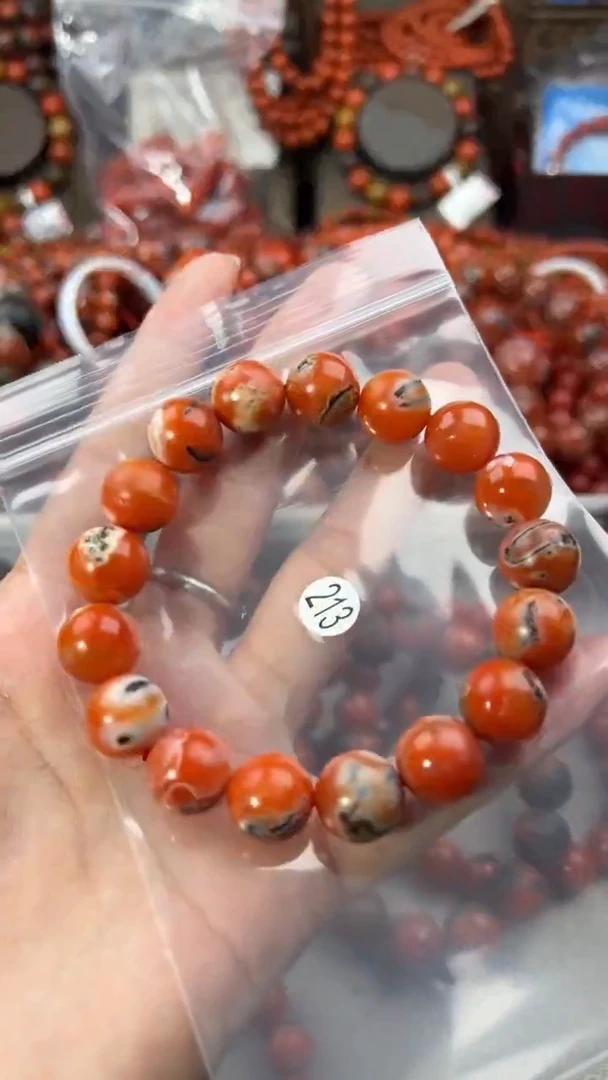 南红玛瑙手串未镶嵌12+