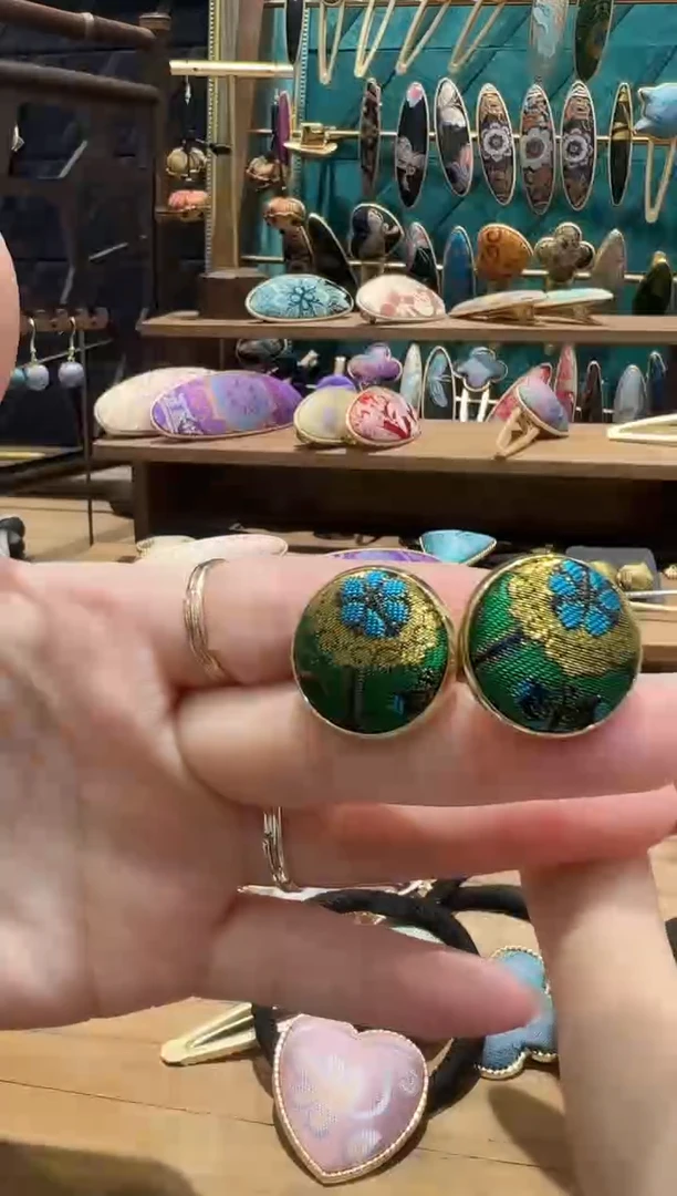 【闪购商品】【孤品车2.17】绿四达大耳钉孤品02