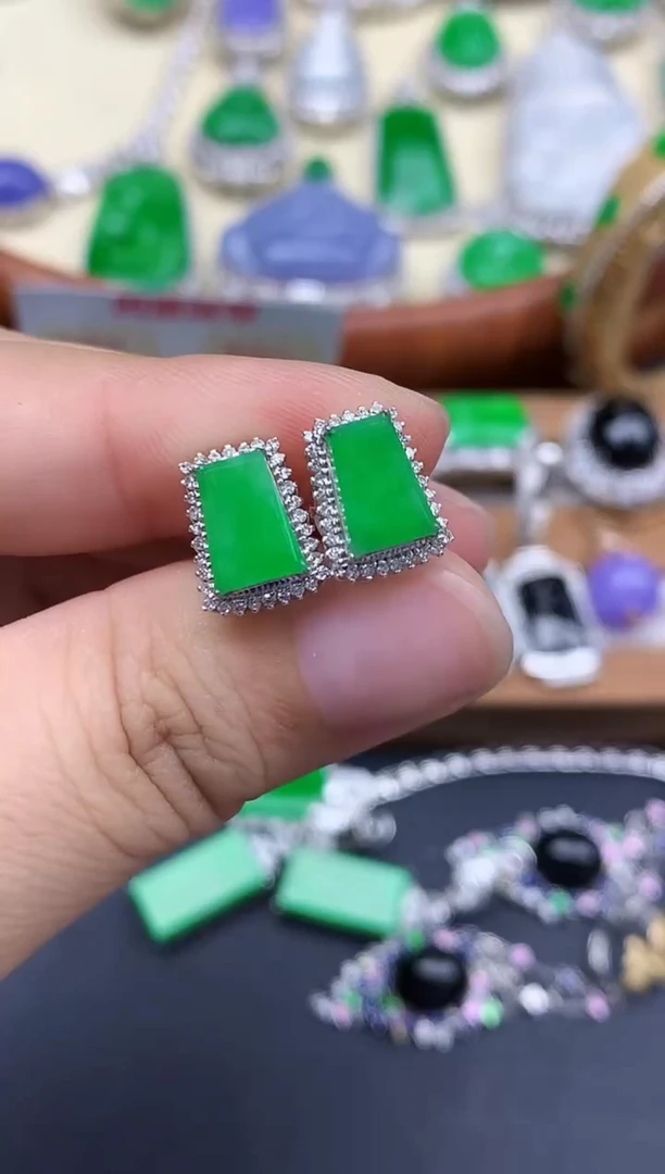 18K金镶嵌翡翠耳饰498-中国好珍宝