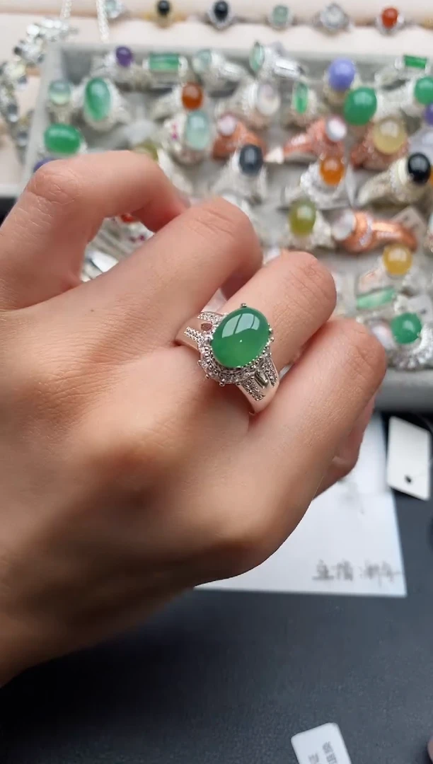 未镶嵌戒指翡翠还****吧2222222+7