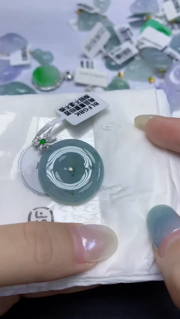 翡翠18K金镶嵌颈饰天然缅甸翡翠A货百元以上9元证书费自理