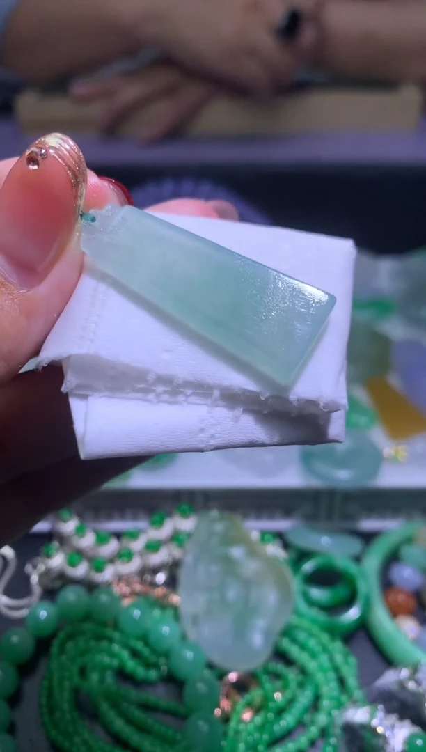 【闪购商品】定制翡翠未镶嵌毛货