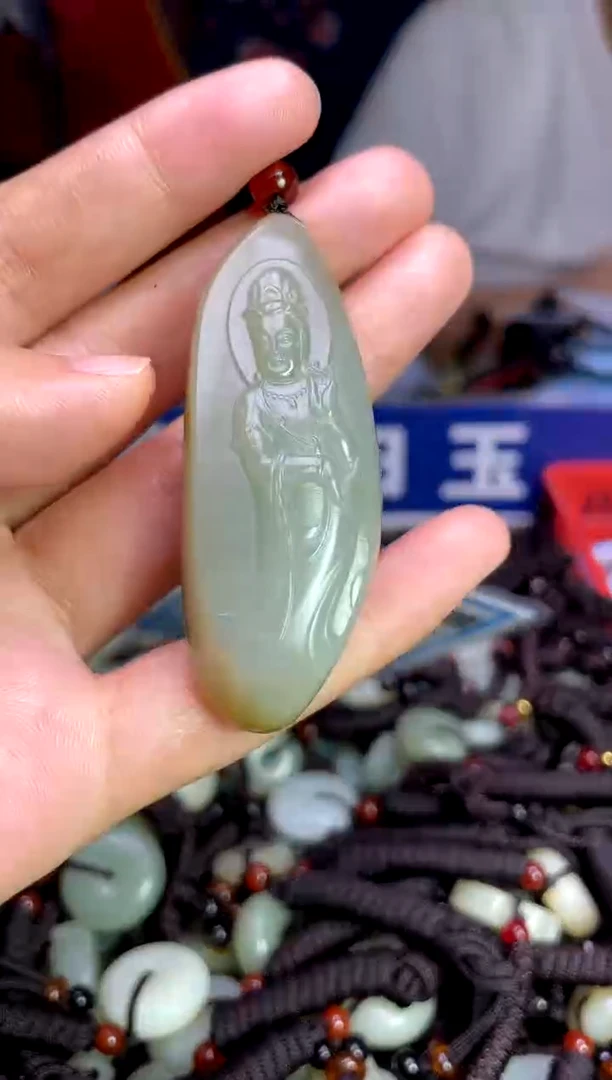 未镶嵌和田玉挂件1